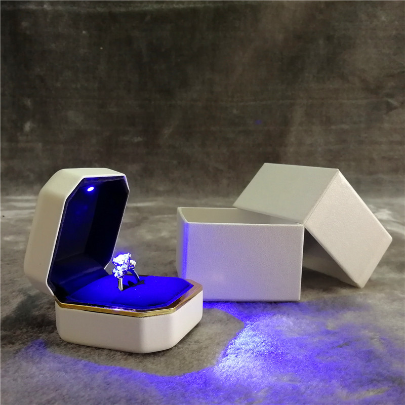ZTB-013 fancy ring jewelry gift box with LED light for engagement and wedding