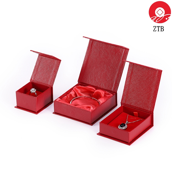 ZTB-101 Clamshell style cardboard  jewelry box with magnet lock system