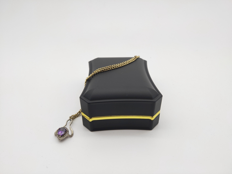 ZTB-052B(B) Newest Style LED Pendant Box, Lighted Pendant Storage Box Jewelry Display Case Gift for Wedding Engagement (Black)
