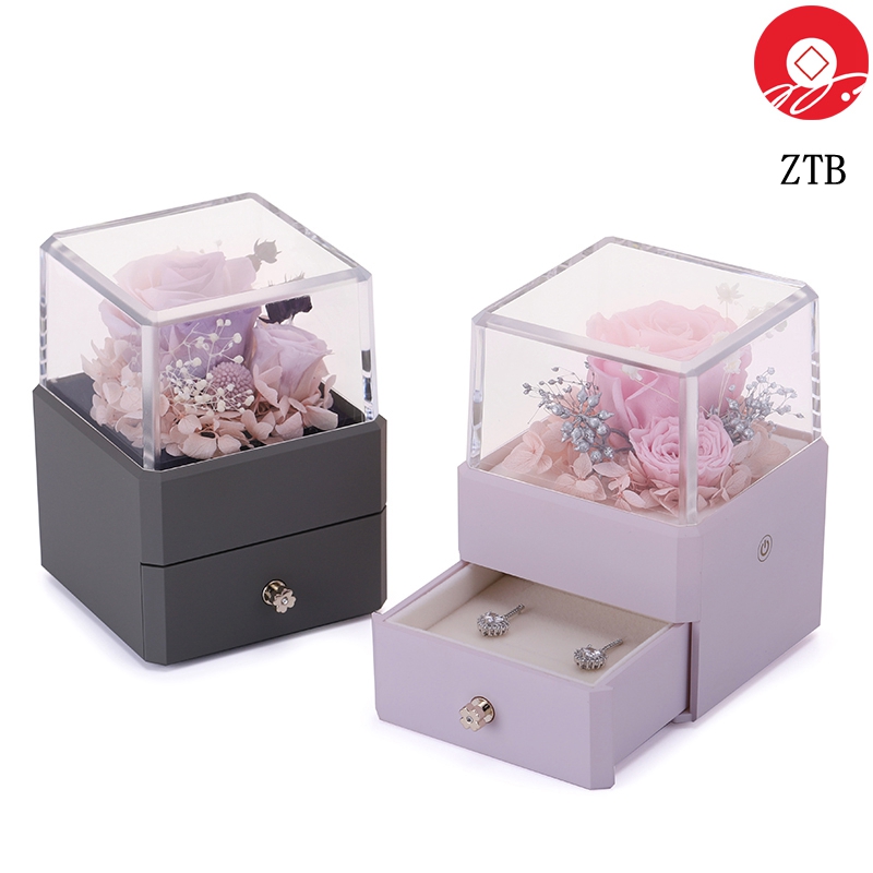 ZTB-129  New innovation jewelry  box with transparent cover and eternal flower for valentine’s day with led lights